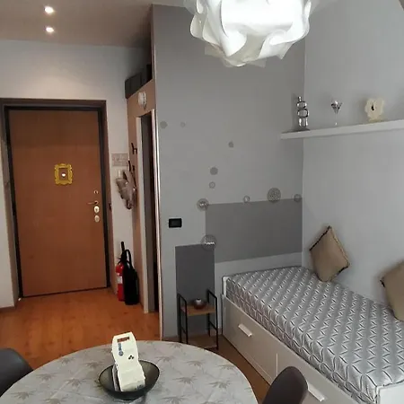 La Graziosa Torino, Porta Susa Apartamento Turim